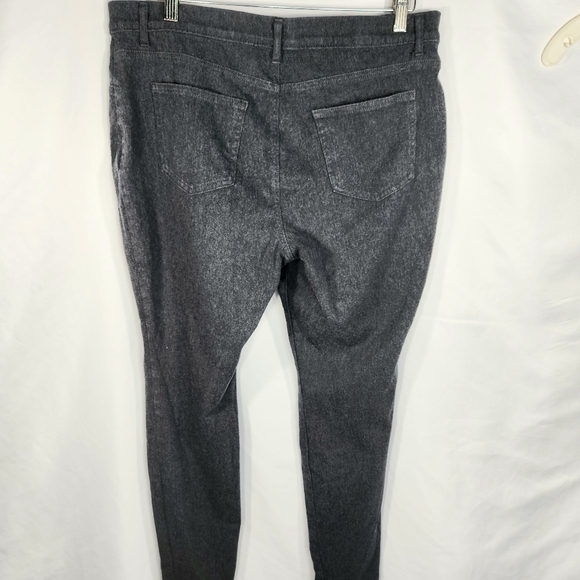 Time and Tru Grey Leggings with Back Pockets Plus Size XXL (20) - Picture 4 of 10